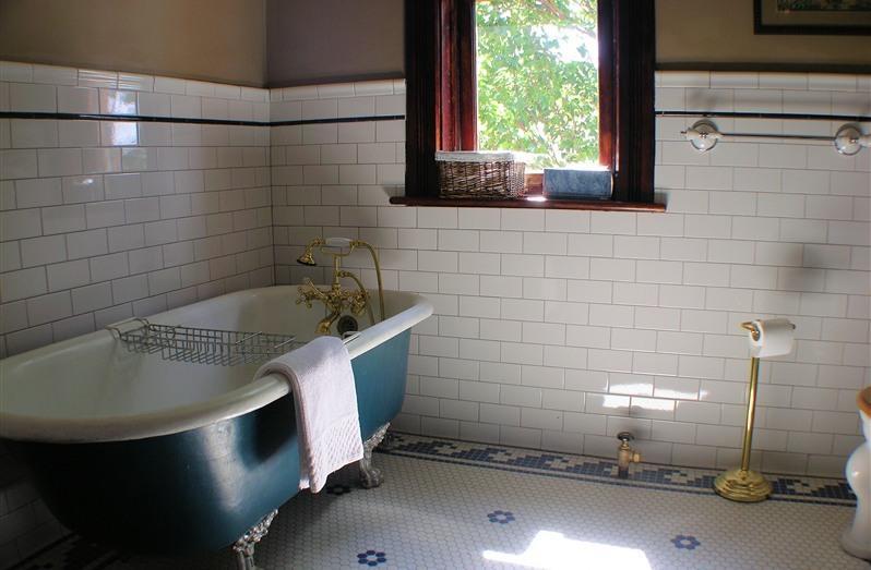 Whiskey Mansion Bed and Breakfast Saint Joseph Δωμάτιο φωτογραφία