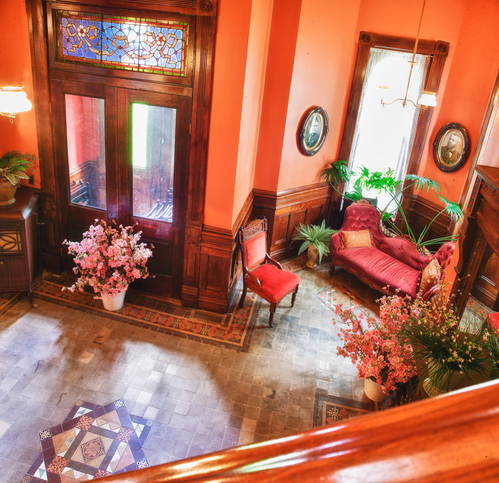 Whiskey Mansion Bed and Breakfast Saint Joseph Εξωτερικό φωτογραφία